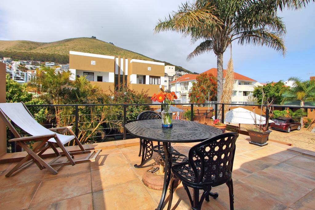 40 Winks Guest House Green Point Cape Town Room photo