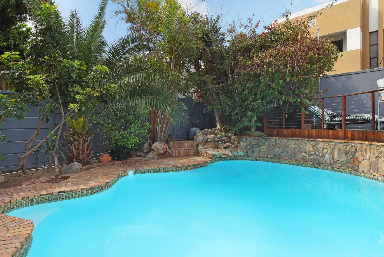 40 Winks Guest House Green Point Cape Town Exterior photo