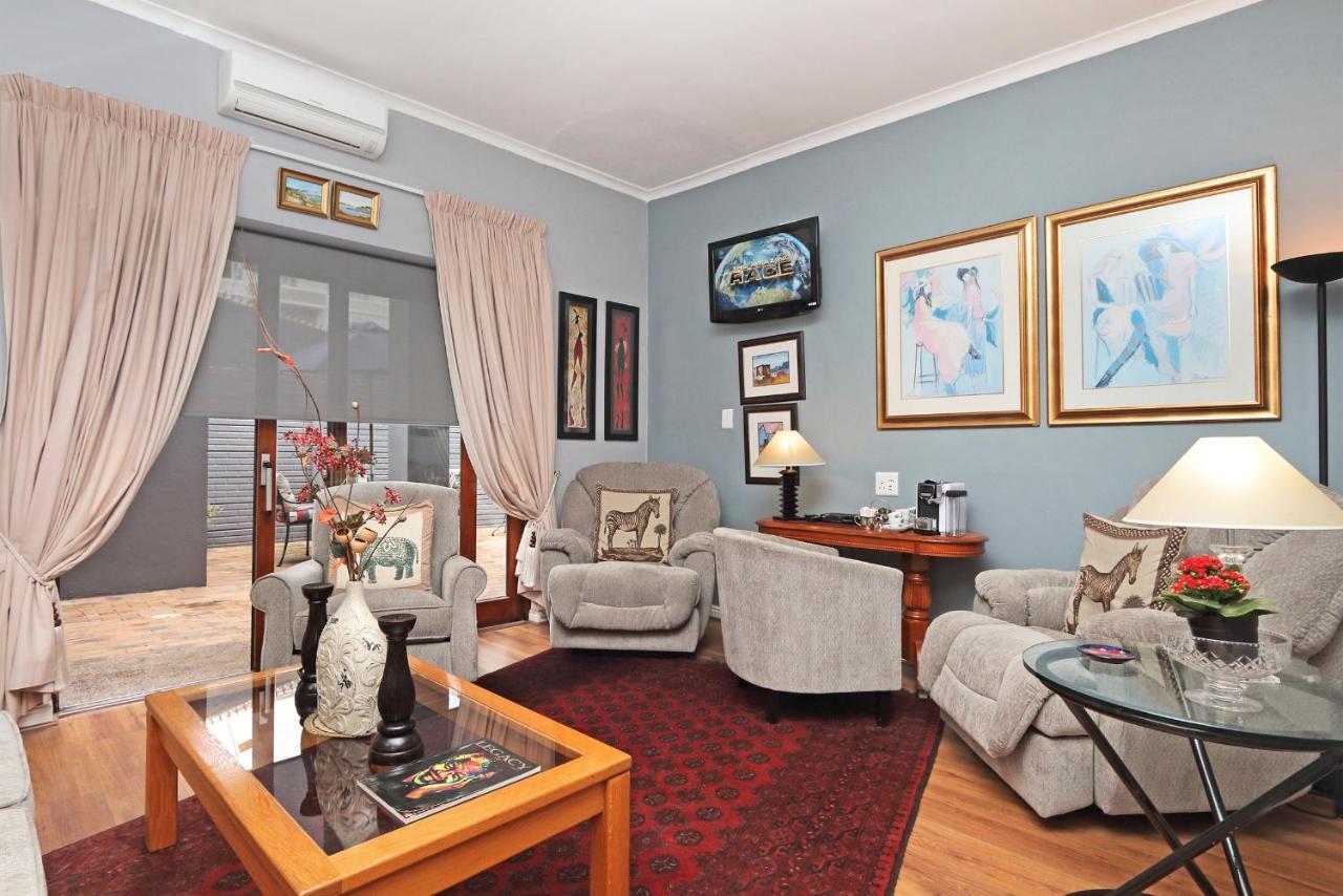 40 Winks Guest House Green Point Cape Town Exterior photo
