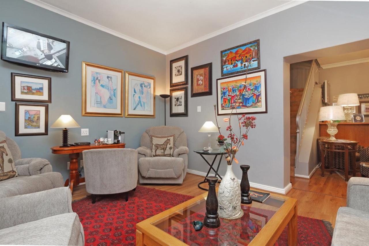40 Winks Guest House Green Point Cape Town Exterior photo