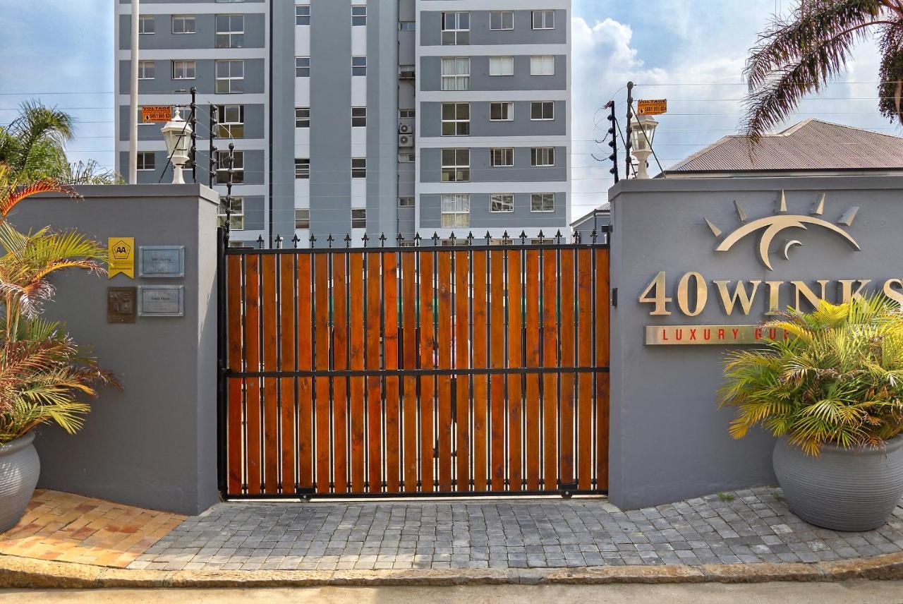 40 Winks Guest House Green Point Cape Town Exterior photo